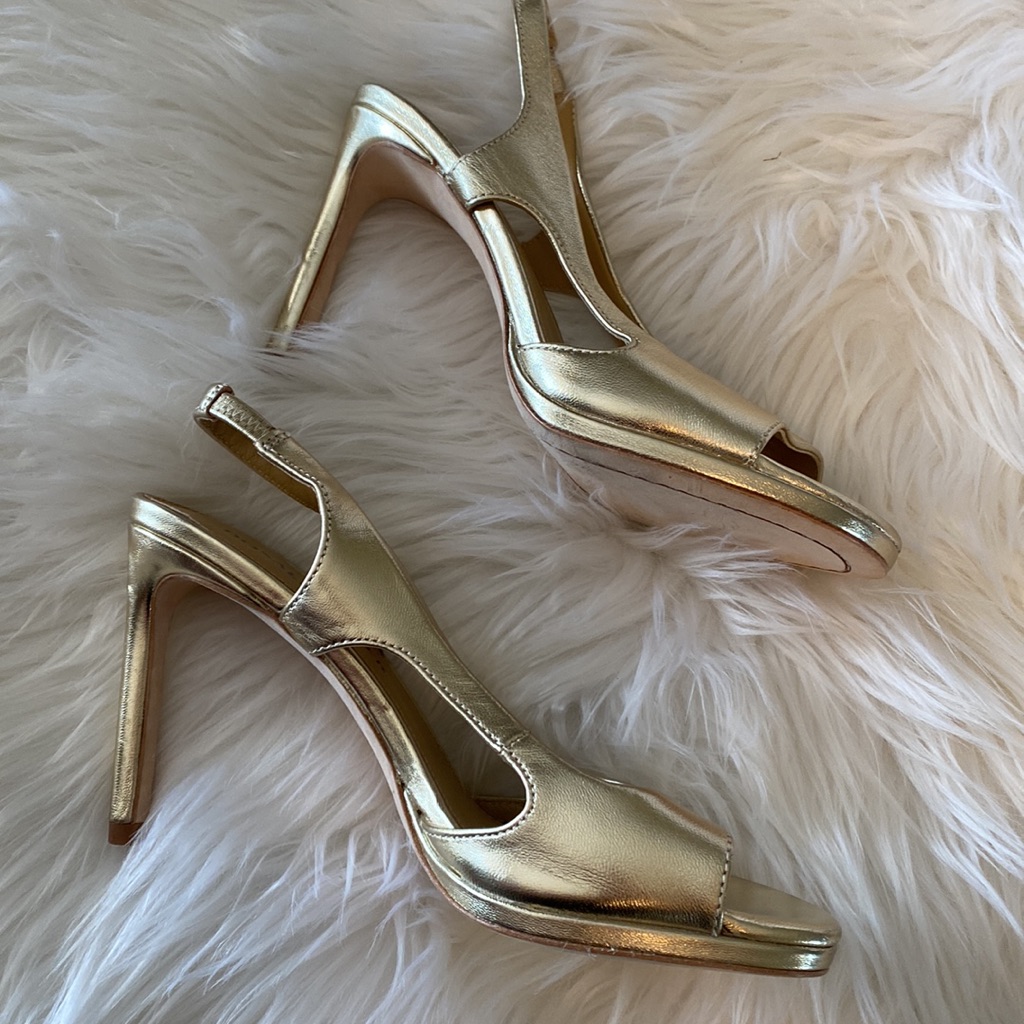 Nwob Donald Pliner Kayla Gold Sandal Size 7
